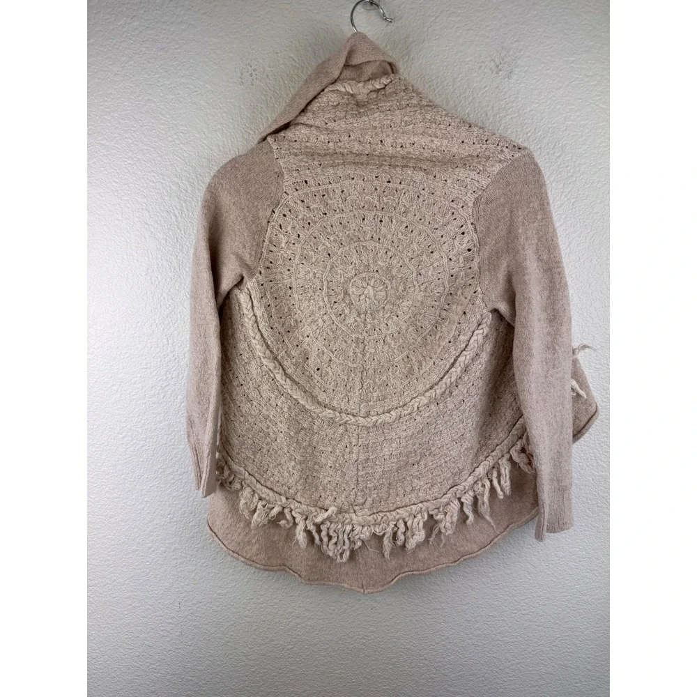 Anthropologie Knitted & Knotted Cardigan Wool‎ Sz S Beige Crochet Fringe Boho